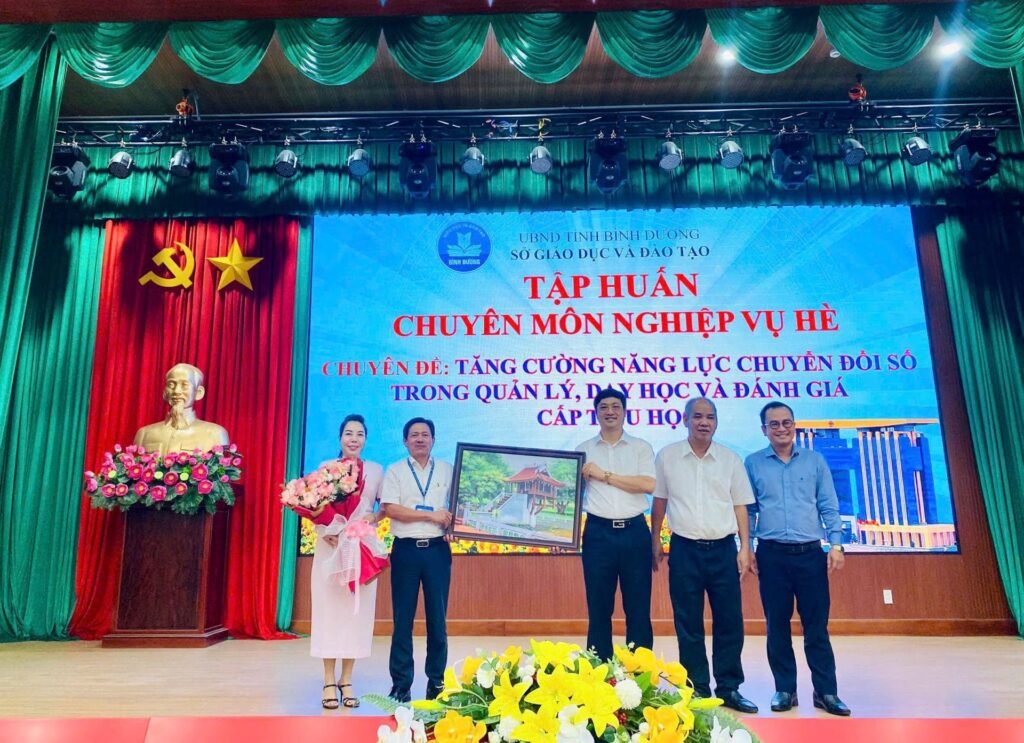 Tập huấn nâng cao năng lực chuyển đổi số cho Hiệu trưởng, Phó Hiệu trưởng tiểu học - Edulink