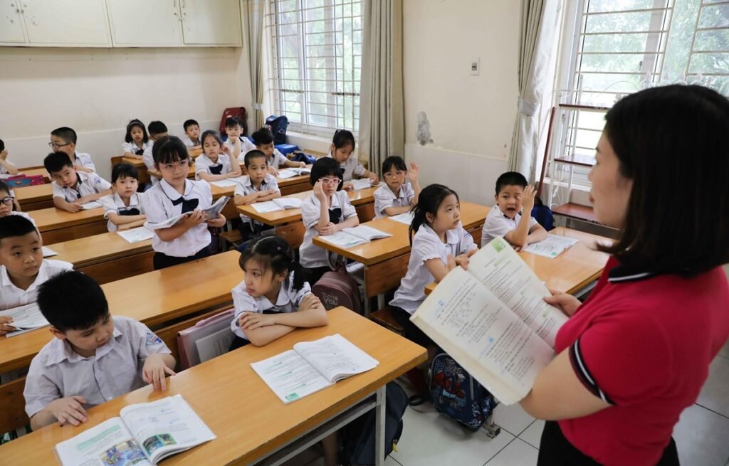 Quy định yêu cầu năng lực ngoại ngữ giáo viên tiểu học từ 25/9/2025